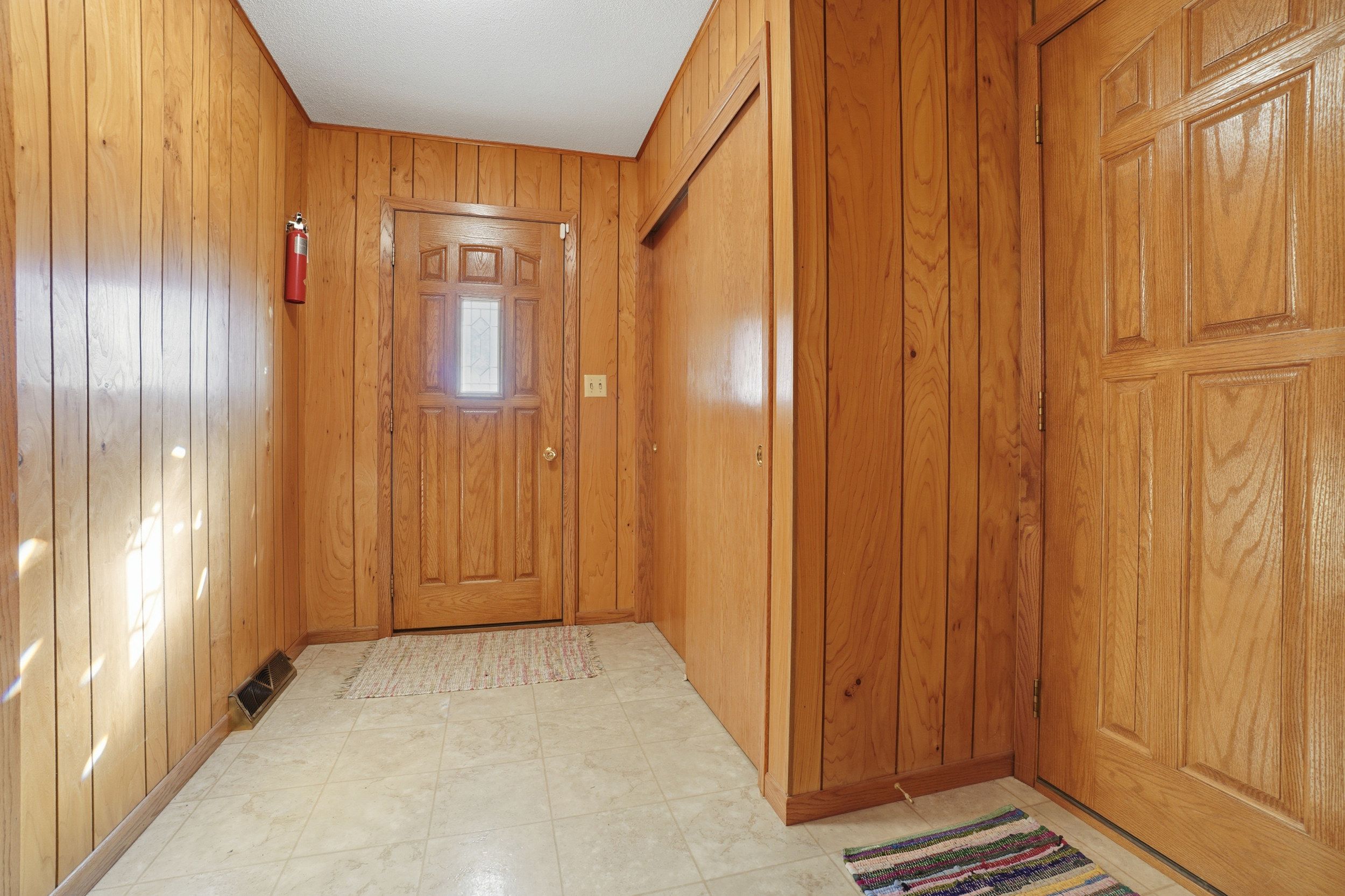 Listing Photo: 22_25871 200th ave-022